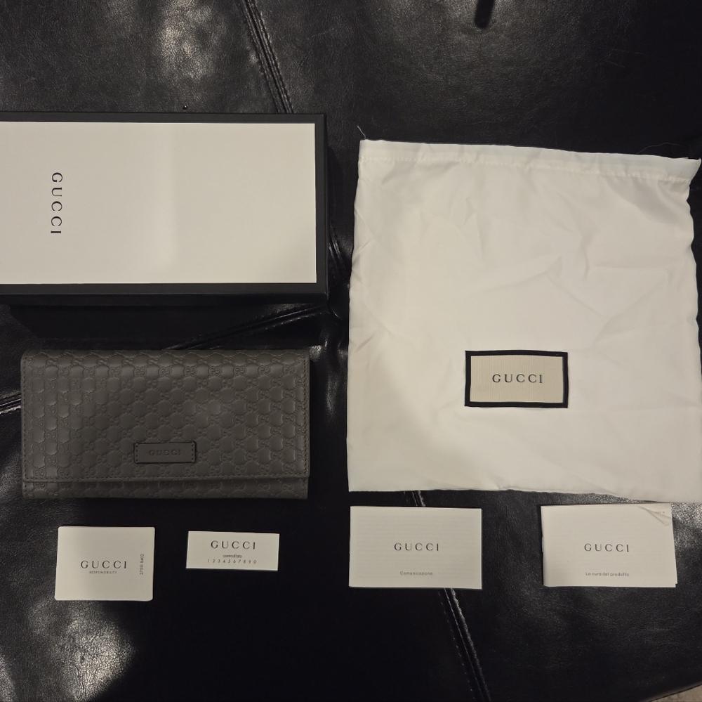 Gucci Charcoal Textured Leather Wallet